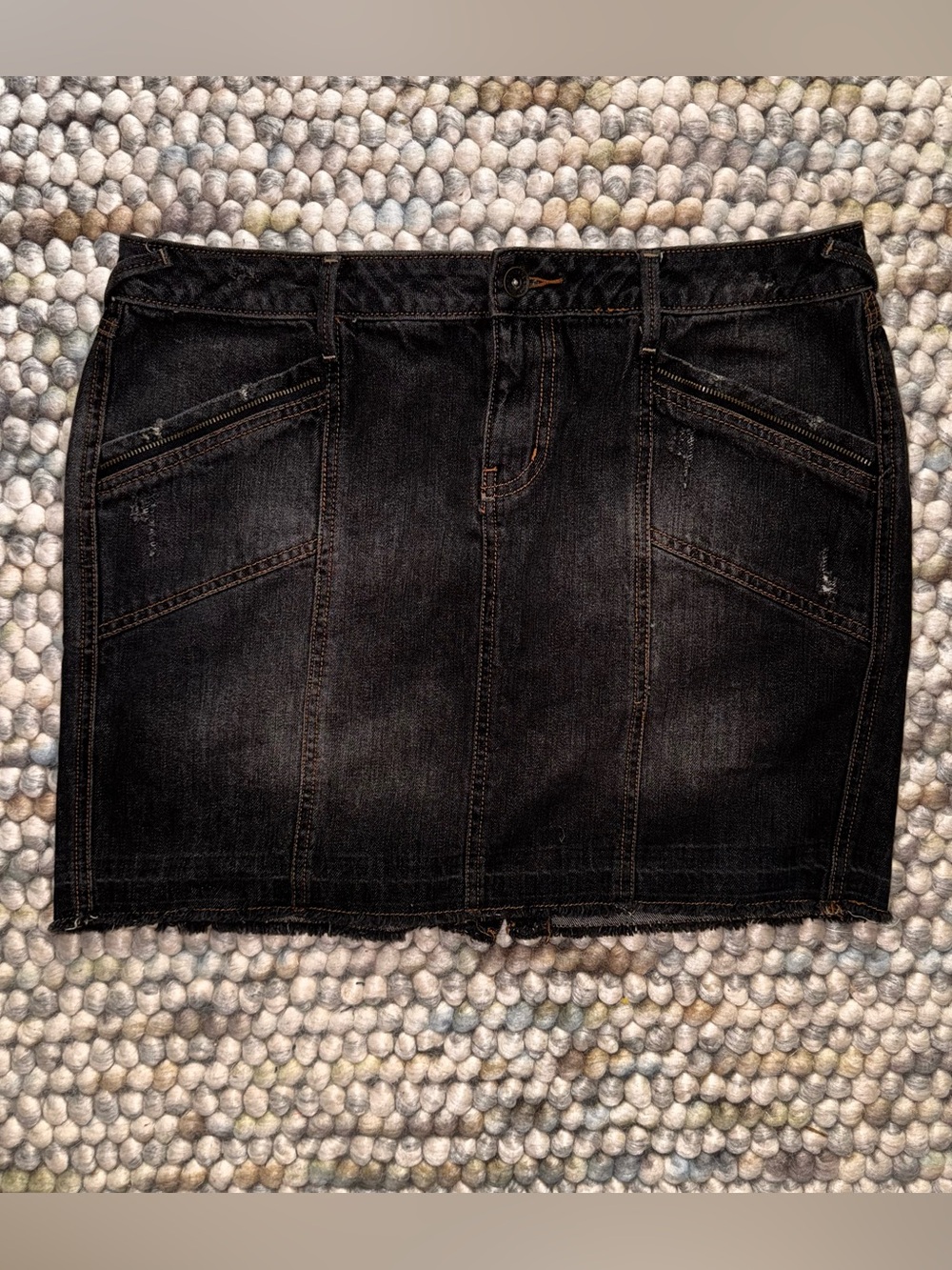 Converse One Star Black Denim Jean Skirt Size 12 Distressed Raw Hem